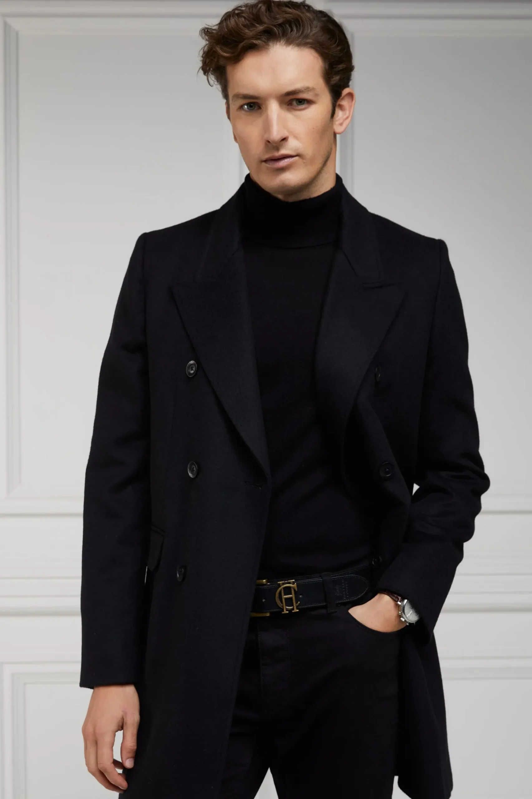 Fine Roll Neck Knit