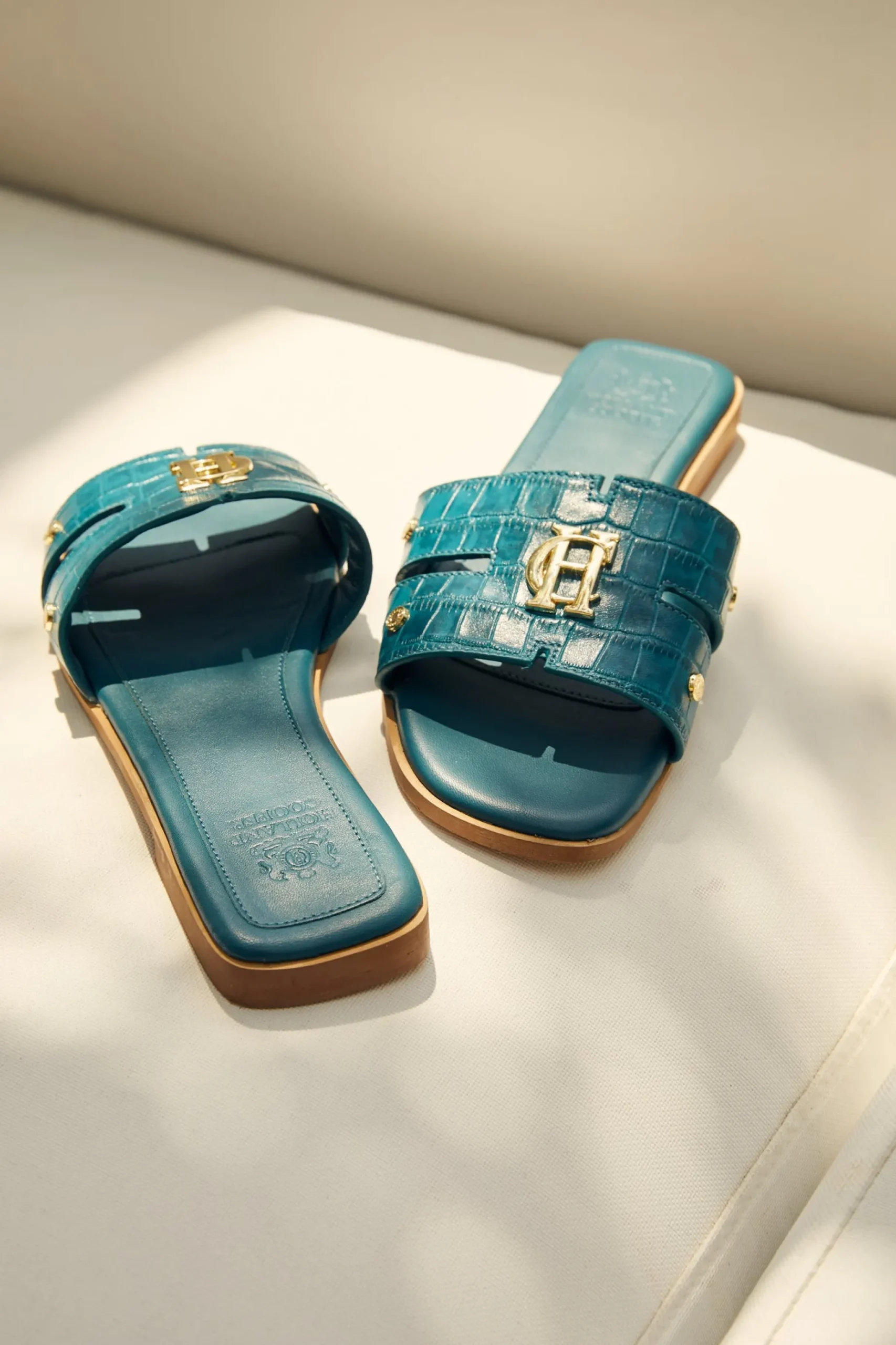 Monogram Slides