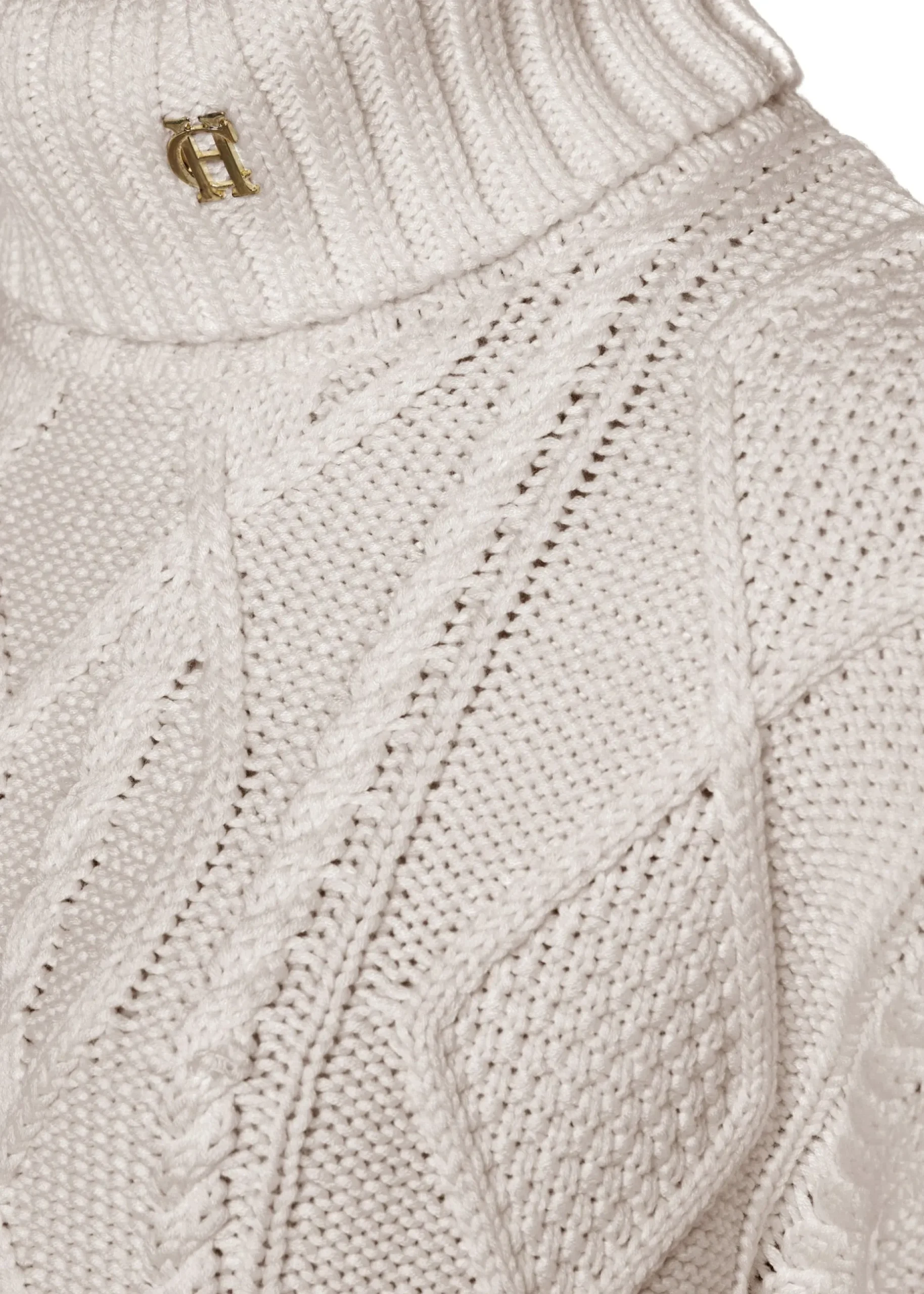 Noveli Cable Knit